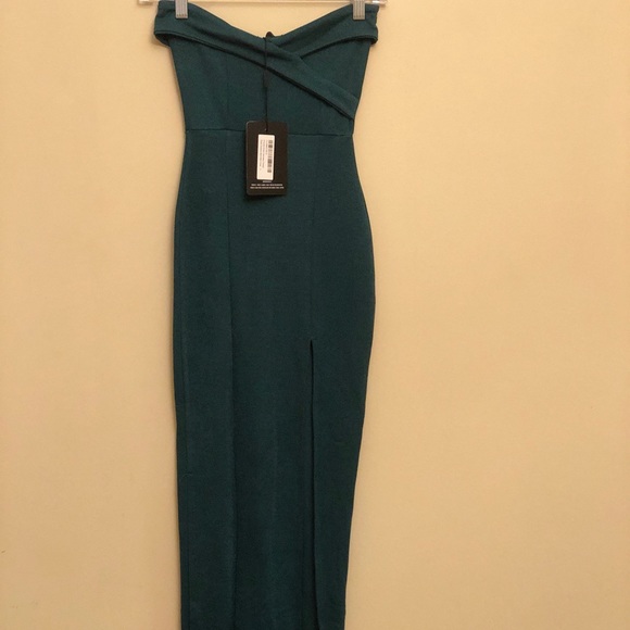 Emerald strapless bodycon maxi dress with a slit - Picture 2 of 5